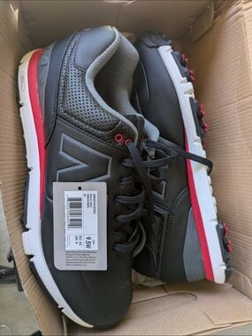 New Balance Men's Black and Red Athletic Golf Shoes 9.5 4e Extra Wide